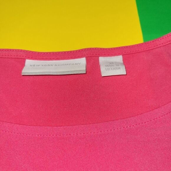 2/$20 Vintage New York & company pink loose fit top blouse - Picture 4 of 4